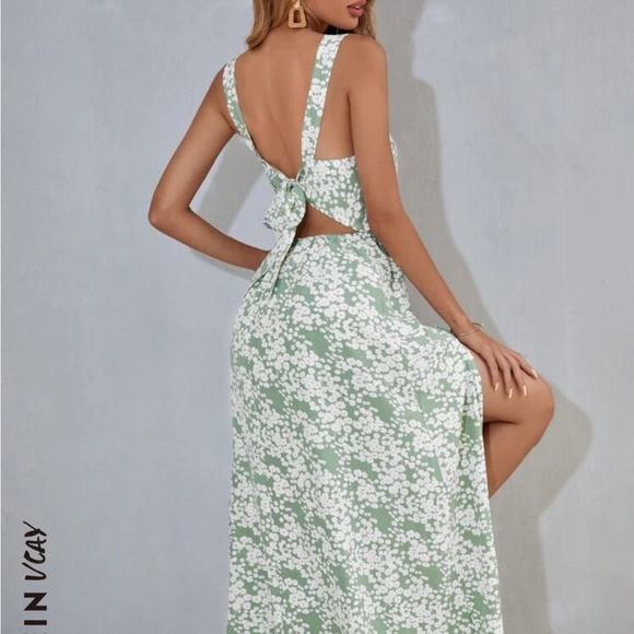 SHEIN VCAY Ditsy Floral Twist Front Split Hem Dress - Picture 3 of 5